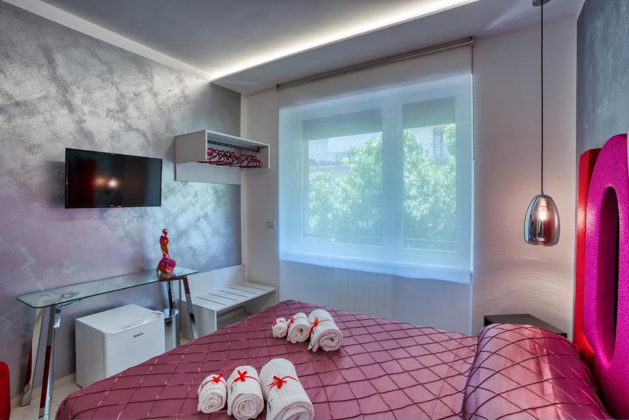 Distinto Suite & Rooms Lecce Zewnętrze zdjęcie