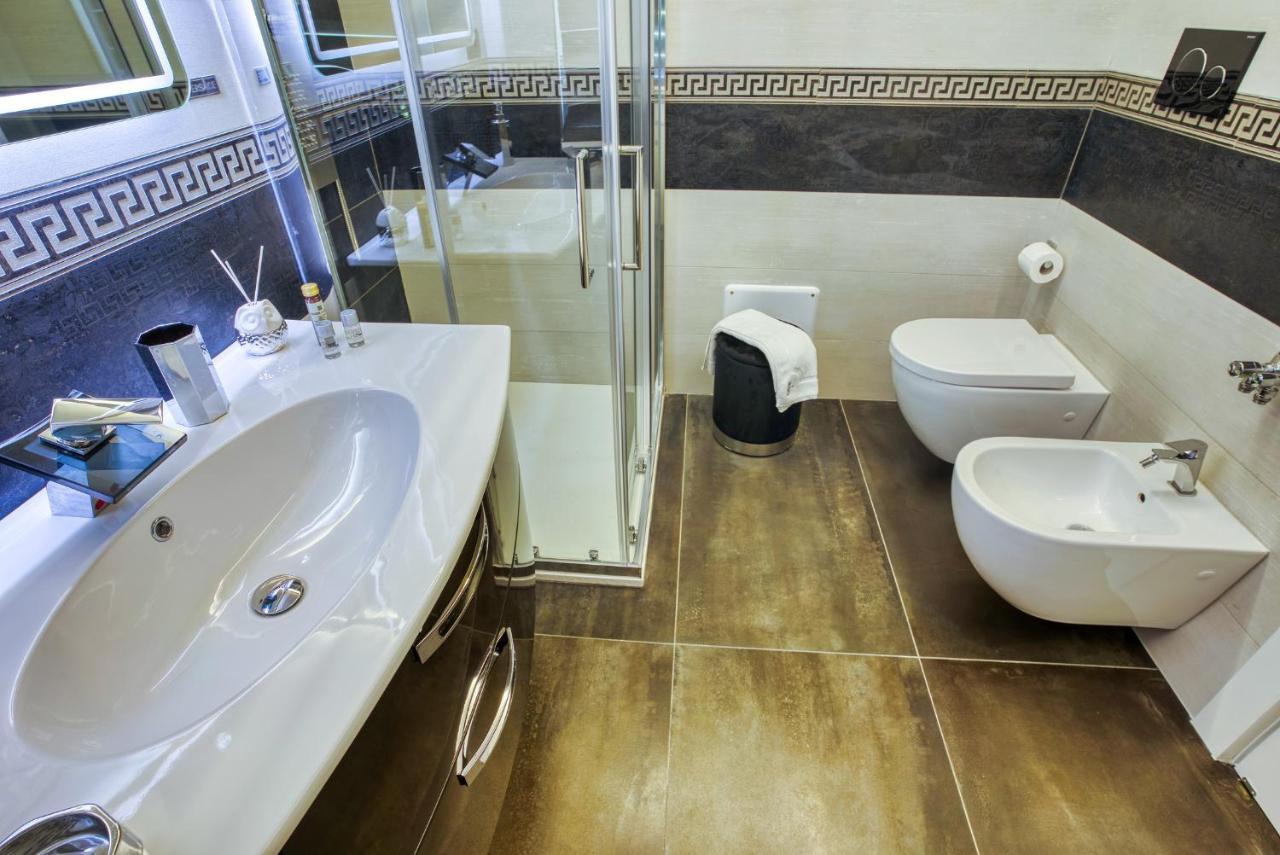 Distinto Suite & Rooms Lecce Zewnętrze zdjęcie