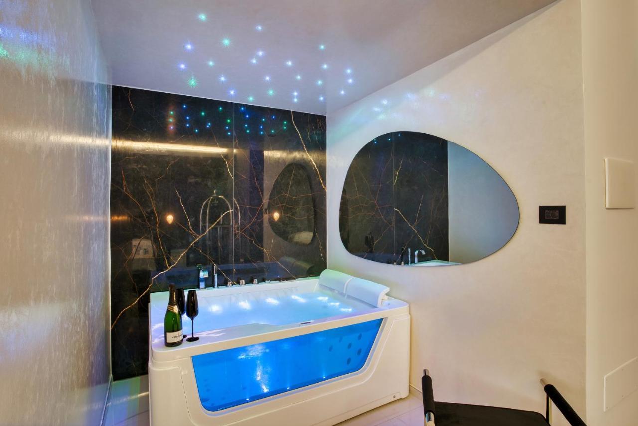 Distinto Suite & Rooms Lecce Zewnętrze zdjęcie