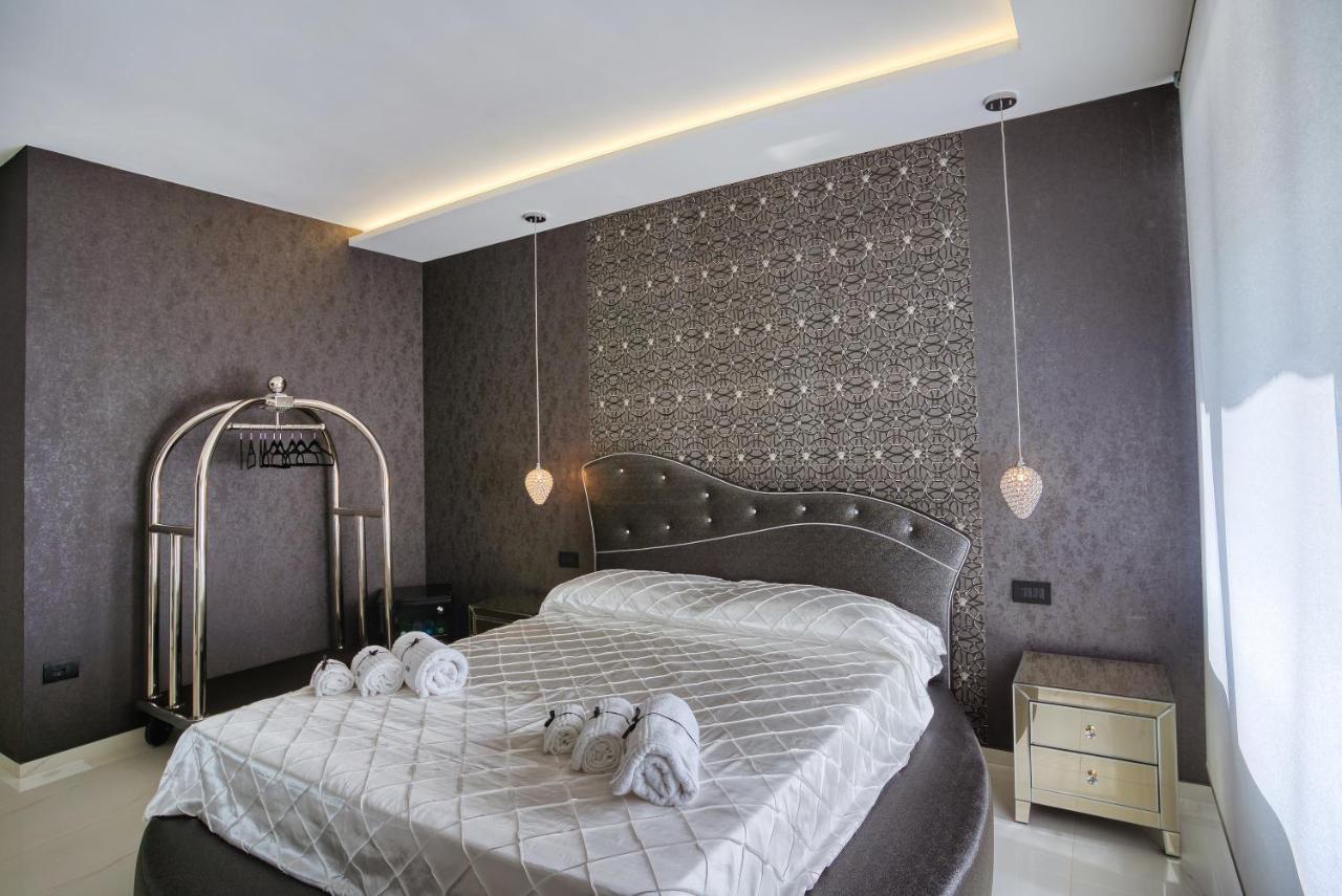 Distinto Suite & Rooms Lecce Zewnętrze zdjęcie
