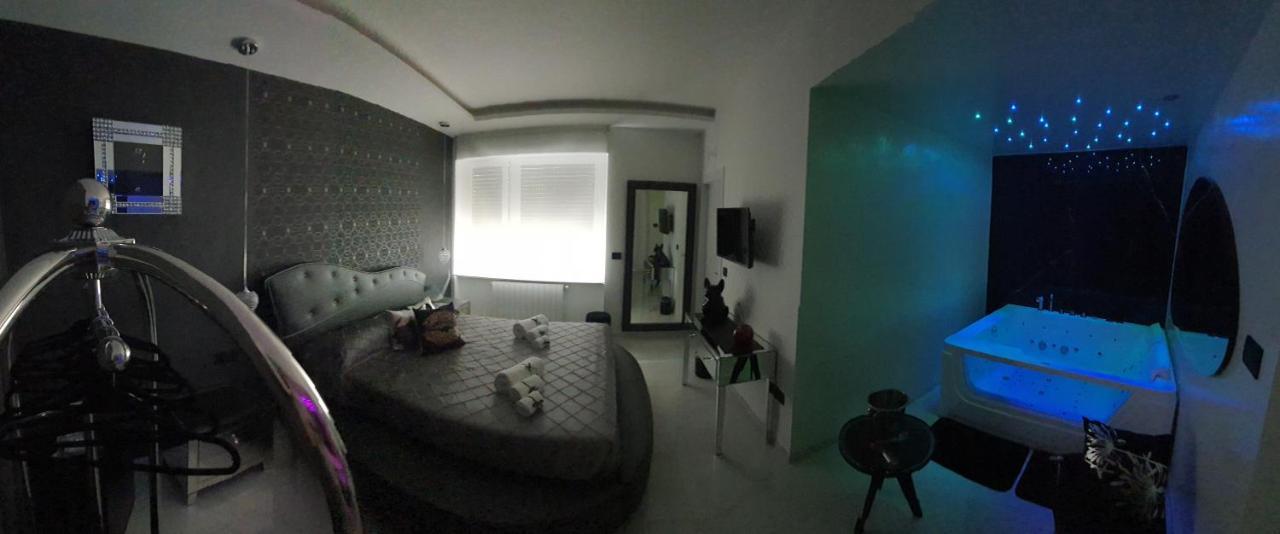 Distinto Suite & Rooms Lecce Zewnętrze zdjęcie